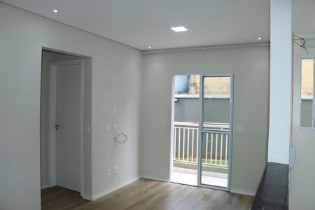 Apartamento para alugar com 2 quartos, 48m² em Cemucam, Cotia