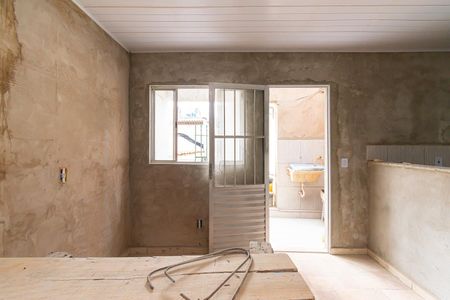 Sala de casa para alugar com 2 quartos, 85m² em Jardim Porteira Grande, São Paulo