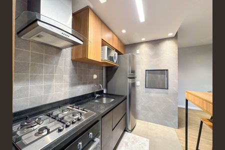 Cozinha  de apartamento para alugar com 2 quartos, 58m² em São Sebastião, Porto Alegre