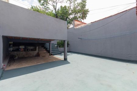 Casa à venda com 124m², 1 quarto e 1 vaga Casa à venda com 124m², 1 quarto e 1 vagaQuintal