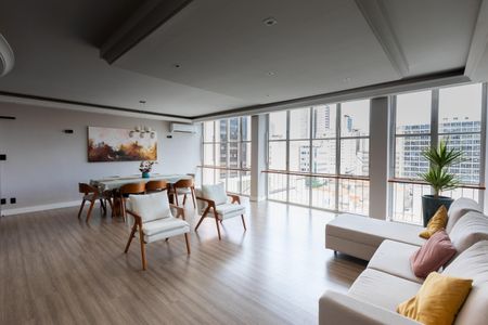 Sala de apartamento à venda com 3 quartos, 240m² em Centro, Campinas