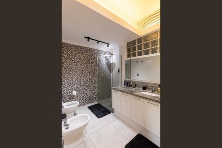 Apartamento à venda com 240m², 3 quartos e 1 vagaBanheiro Social