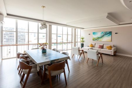 Apartamento à venda com 240m², 3 quartos e 1 vagaSala