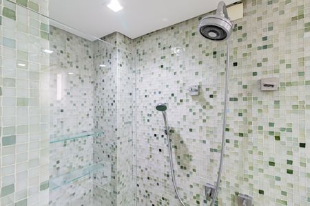 Apartamento à venda com 125m², 3 quartos e 2 vagas Apartamento à venda com 125m², 3 quartos e 2 vagasBanheiro da Suíte