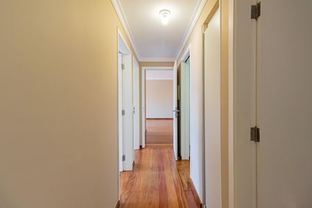 Corredor de apartamento à venda com 4 quartos, 125m² em Jardim das Acacias, São Paulo