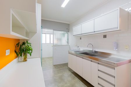 Apartamento à venda com 125m², 3 quartos e 2 vagas Apartamento à venda com 125m², 3 quartos e 2 vagasCozinha