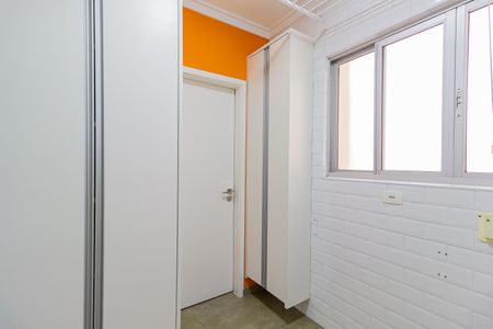 Apartamento à venda com 125m², 3 quartos e 2 vagas Apartamento à venda com 125m², 3 quartos e 2 vagasÁrea de Serviço