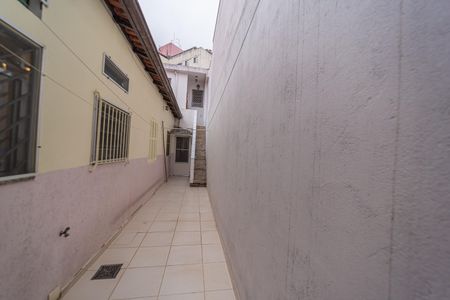 Casa à venda com 149m², 4 quartos e 2 vagasCorredor