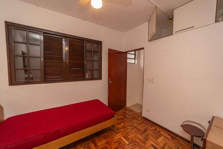 Casa à venda com 149m², 4 quartos e 2 vagasQuarto 3