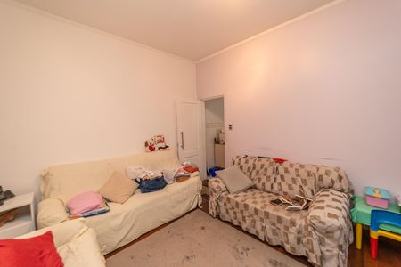 Casa à venda com 149m², 4 quartos e 2 vagasSala