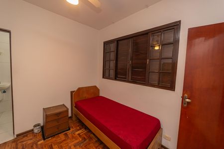 Casa à venda com 149m², 4 quartos e 2 vagasQuarto 3