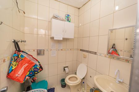 Casa à venda com 149m², 4 quartos e 2 vagasBanheiro 2