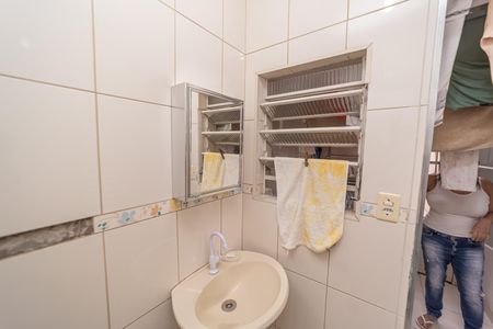 Casa à venda com 149m², 4 quartos e 2 vagasBanheiro 2