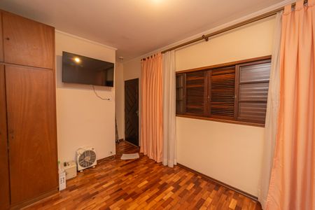 Casa à venda com 149m², 4 quartos e 2 vagasQuarto 4