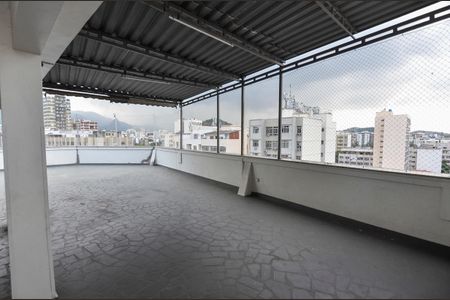 Apartamento à venda com 125m², 4 quartos e 1 vagaÁrea comum