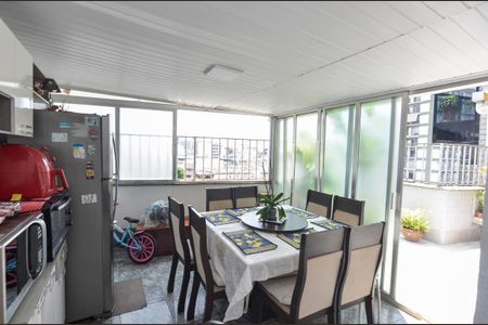 Apartamento à venda com 125m², 4 quartos e 1 vagaTerraço