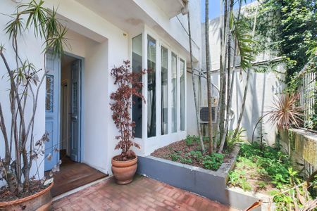 Casa à venda com 275m², 2 quartos e 1 vagaEntrada 