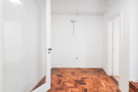 Sala de TV de casa à venda com 2 quartos, 275m² em Humaitá, Rio de Janeiro