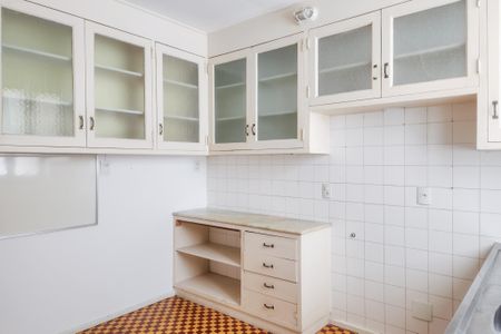 Casa à venda com 275m², 2 quartos e 1 vagaCozinha 