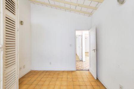 Casa à venda com 275m², 2 quartos e 1 vagaQuarto 2