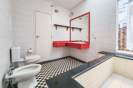 Casa à venda com 275m², 2 quartos e 1 vagaBanheiro da Suite 