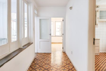 Casa à venda com 275m², 2 quartos e 1 vagaCorredor 