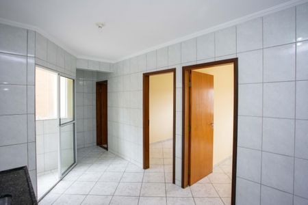 Cozinha de apartamento para alugar com 2 quartos, 70m² em Jardim Miriam, São Paulo
