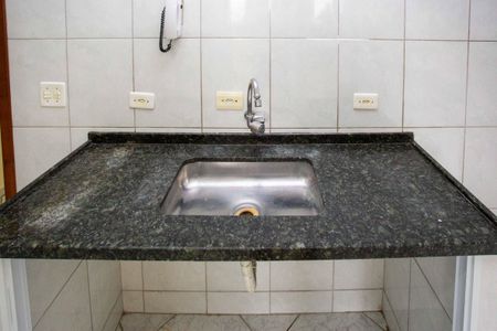 Cozinha de apartamento para alugar com 2 quartos, 70m² em Jardim Miriam, São Paulo