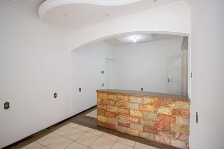 Casa para alugar com 150m², 2 quartos e 2 vagas Casa para alugar com 150m², 2 quartos e 2 vagasSala