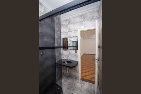 Casa para alugar com 150m², 2 quartos e 2 vagas Casa para alugar com 150m², 2 quartos e 2 vagasBanheiro da Suíte