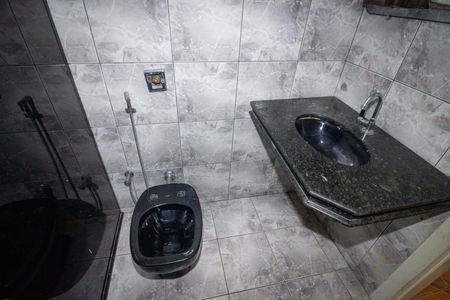 Casa para alugar com 150m², 2 quartos e 2 vagas Casa para alugar com 150m², 2 quartos e 2 vagasBanheiro da Suíte