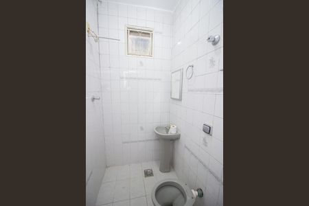 Casa para alugar com 150m², 2 quartos e 2 vagas Casa para alugar com 150m², 2 quartos e 2 vagasBanheiro Social