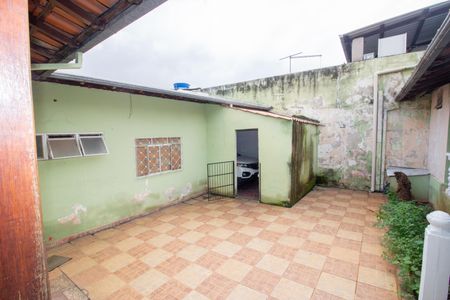 Casa para alugar com 150m², 2 quartos e 2 vagas Casa para alugar com 150m², 2 quartos e 2 vagasQuintal