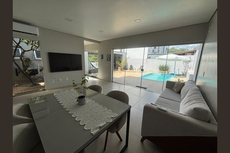 Casa para alugar com 3 quartos, 160m² em Canudos, Novo Hamburgo
