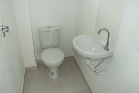 Casa de Condomínio para alugar com 2 quartos, 48m² em Centreville, Cotia