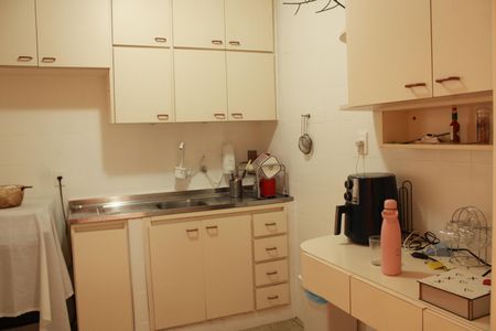Apartamento à venda com 65m², 2 quartos e 1 vagaCozinha