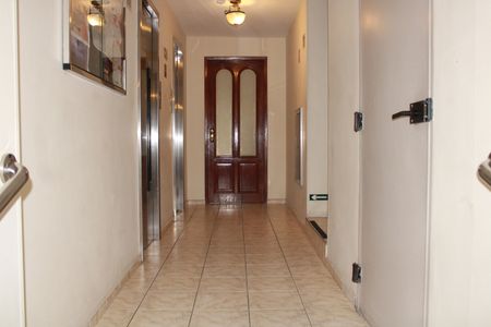 Apartamento à venda com 65m², 2 quartos e 1 vagaHall de elevadores