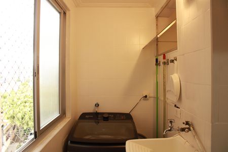 Apartamento à venda com 65m², 2 quartos e 1 vagaÁrea de Serviço