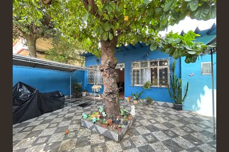 Casa à venda com 350m², 3 quartos e 2 vagasQuintal da casa 1