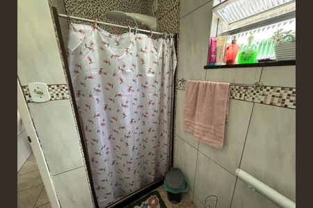 Casa à venda com 350m², 3 quartos e 2 vagasBanheiro