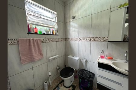 Casa à venda com 350m², 3 quartos e 2 vagasBanheiro