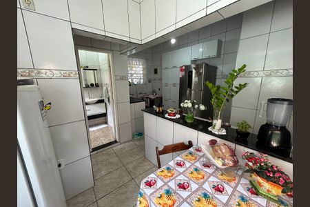 Casa à venda com 350m², 3 quartos e 2 vagasCozinha