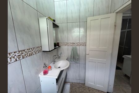 Casa à venda com 350m², 3 quartos e 2 vagasBanheiro