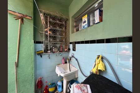 Casa à venda com 350m², 3 quartos e 2 vagasÁrea de Serviço