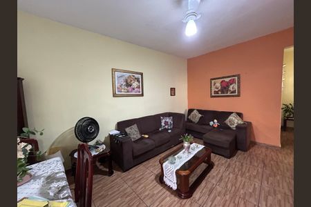 Sala de casa à venda com 3 quartos, 350m² em Pilares, Rio de Janeiro