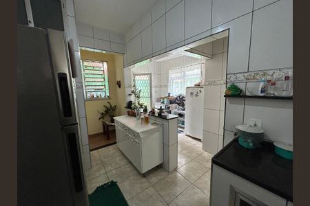 Casa à venda com 350m², 3 quartos e 2 vagasCozinha