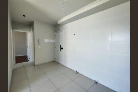 Sala de apartamento para alugar com 2 quartos, 45m² em Serraria, São José