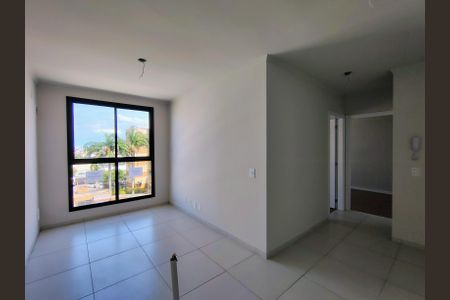 Sala de apartamento para alugar com 2 quartos, 45m² em Serraria, São José