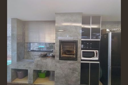 Casa à venda com 560m², 3 quartos e 2 vagasFoto 24