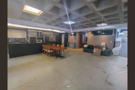 Casa à venda com 560m², 3 quartos e 2 vagasFoto 27